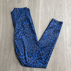 Beach Riot Blue Leopard Leggings